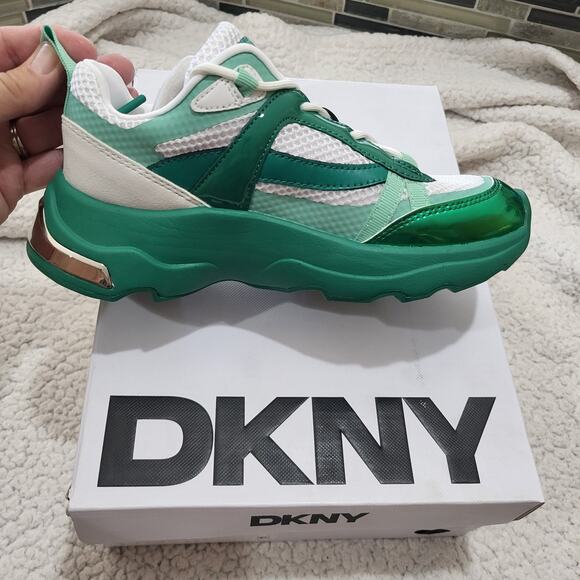 NIB DKNY Juna Everyday Lace Up Platform Athletic Sneaker White/Green sz 5 - Picture 4 of 8